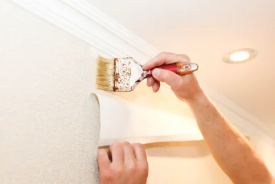 Pose de papier peint à Cerisiers — revêtements muraux et toiles de verre